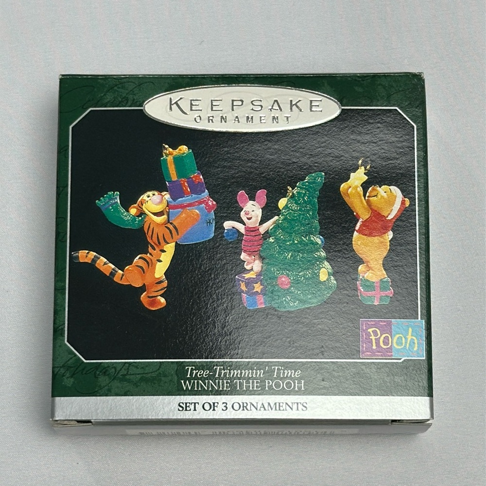 Hallmark Winnie the Pooh Tree Trimmin' Time Ornament Set - NIB